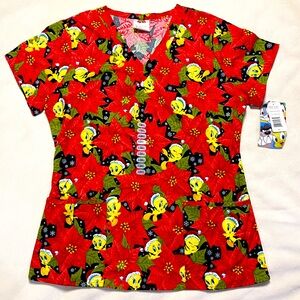 NWT Looney Tunes Scrub‎ Top
